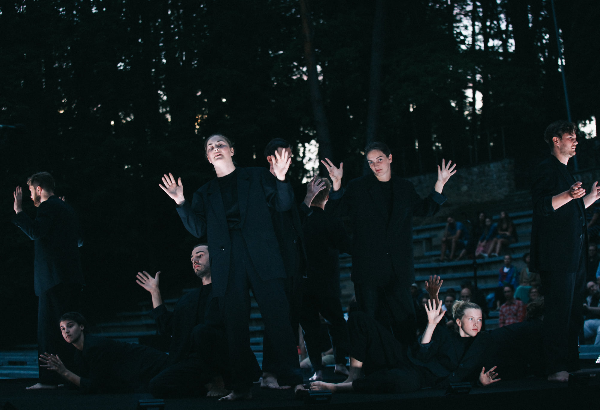 Skats no izrādes “αSapiensi” (VVTF, 2020, rež. Elmārs Seņkovs) // Publicitātes foto