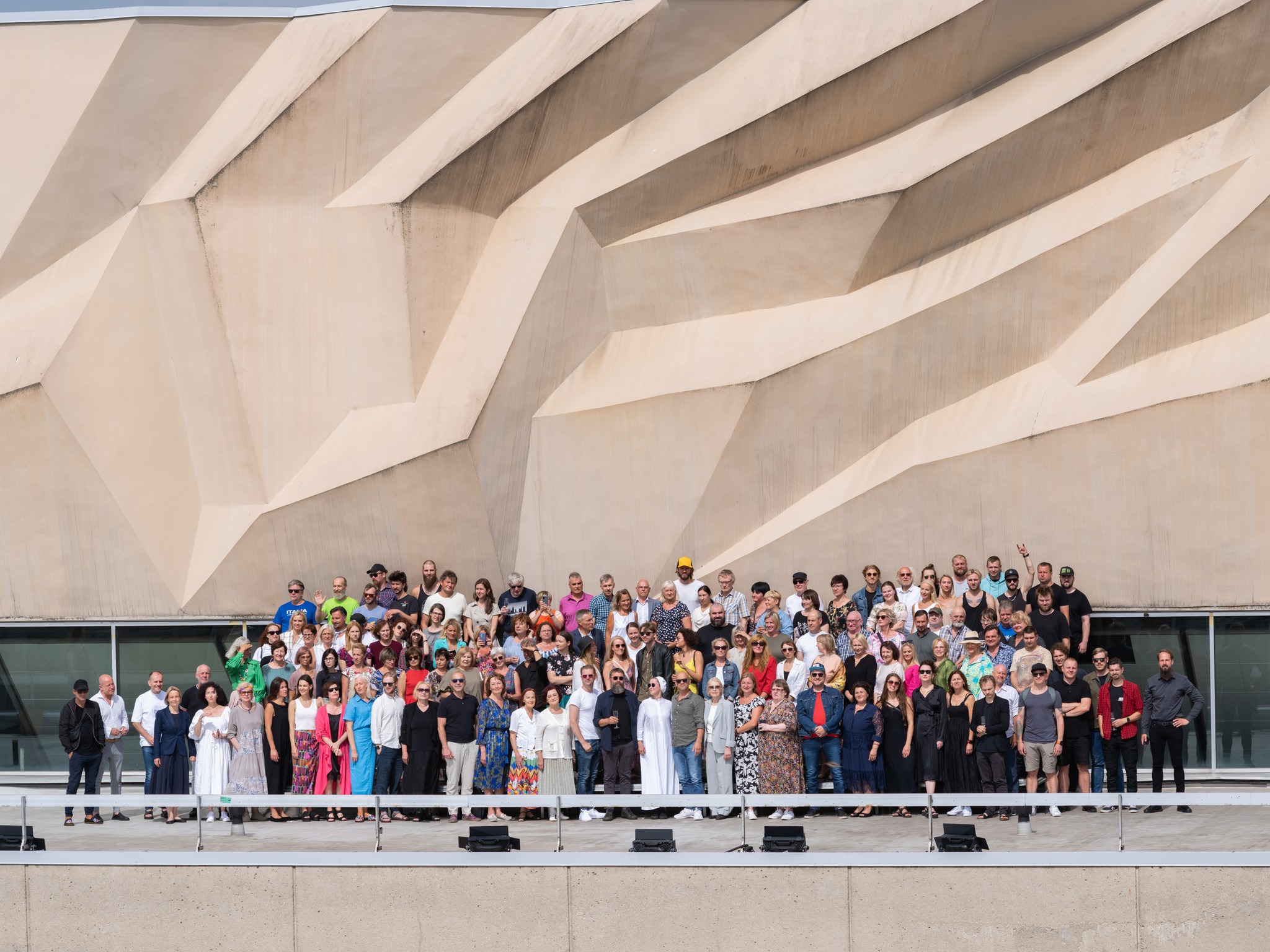Dailes teātra 2022./2023. gada sezonas atklāšanas kopbilde // Foto - Jānis Deinats