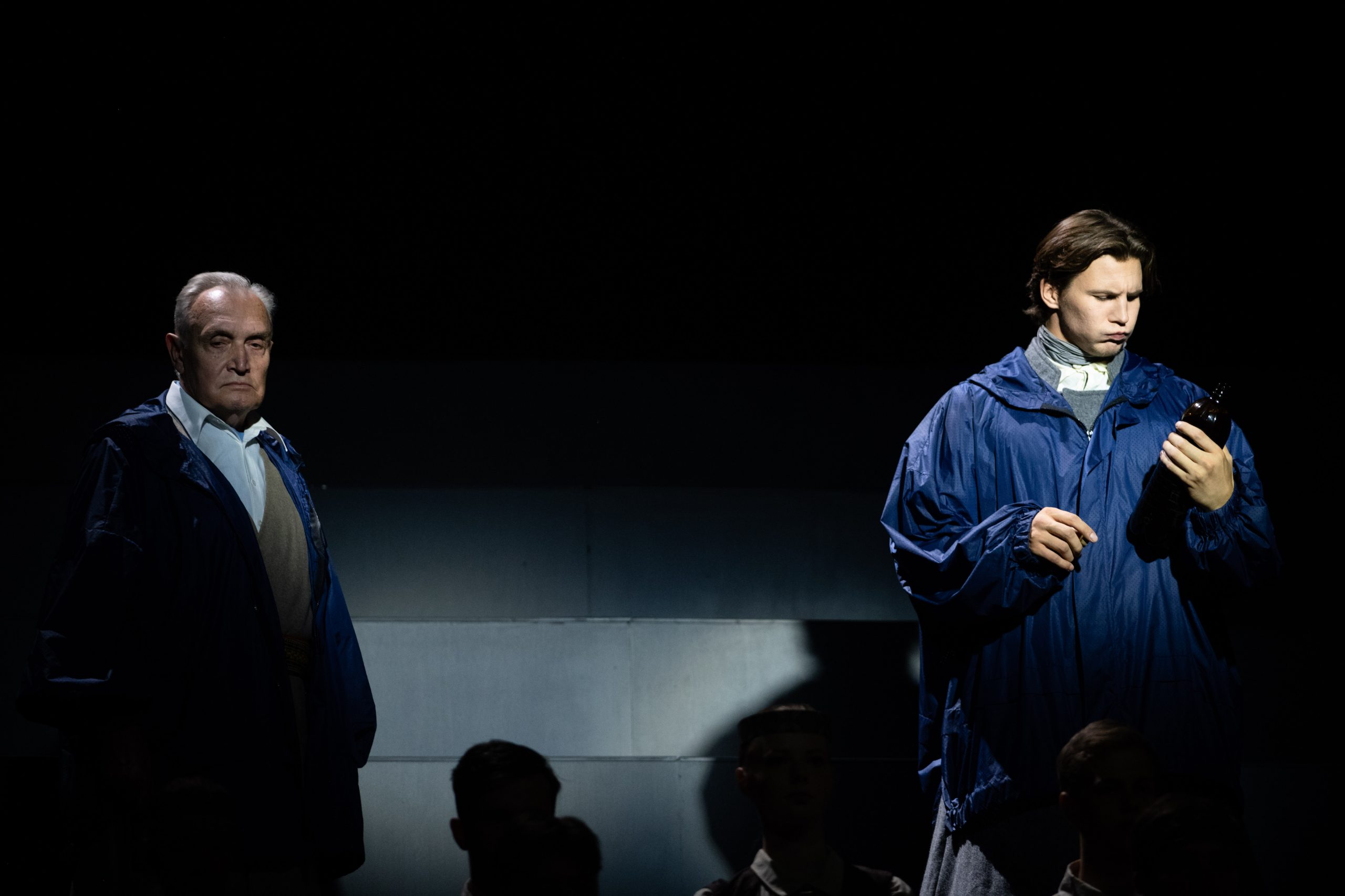 Uldis Dumpis un Raimonds Celms izrādē "Pūt, vējiņi!" (2018) // Foto – Kristaps Kalns