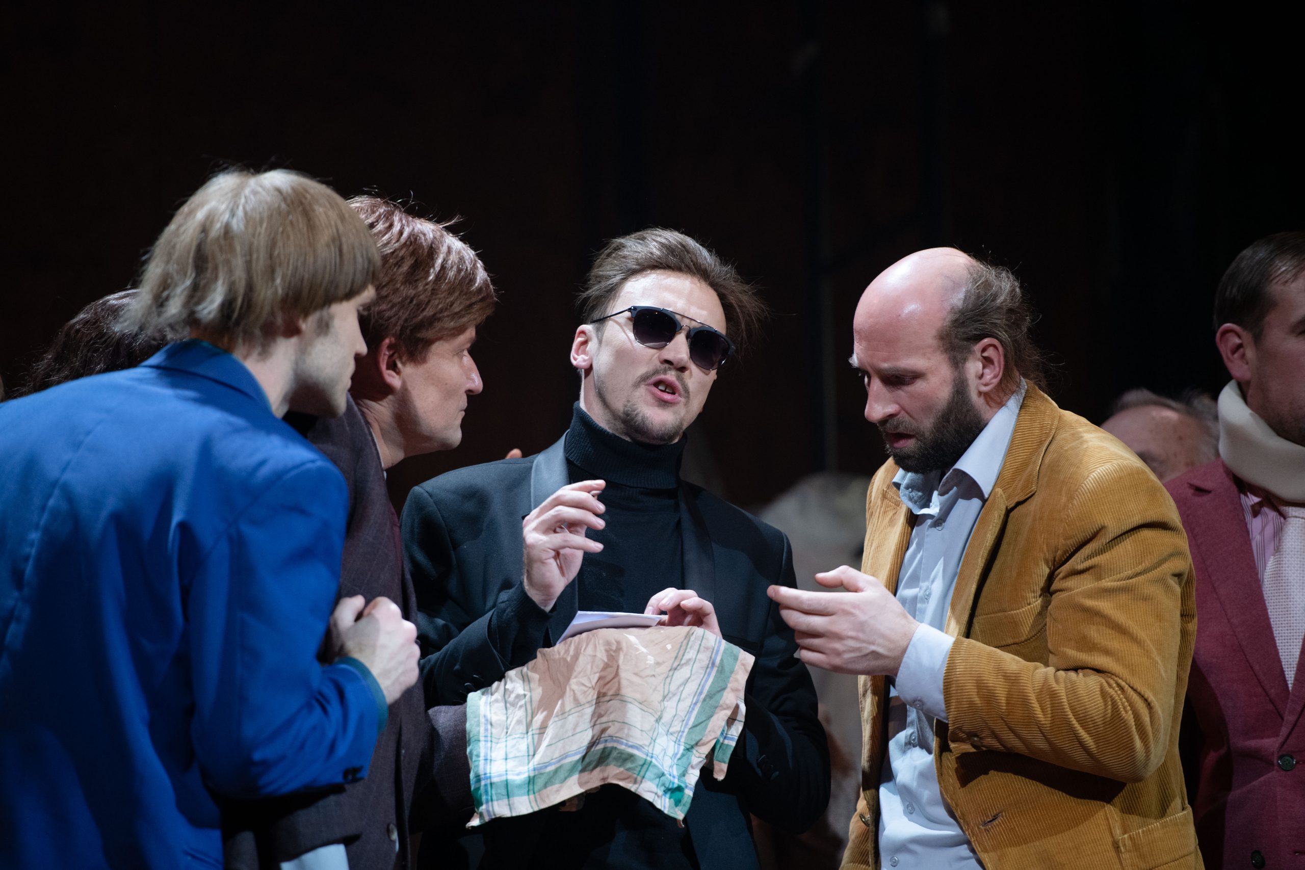 Skats no izrādes "Revidents" (NT) // Foto - Kristaps Kalns