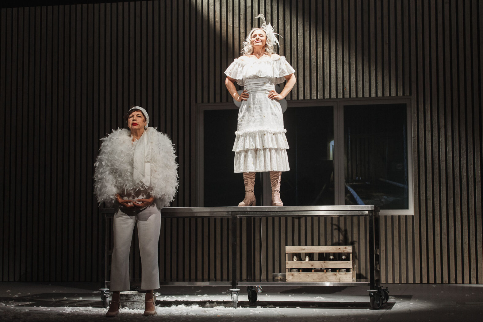 Jāņa māte – Inese Ramute, Anna – Inese Pudža // Foto – Matīss Markovskis