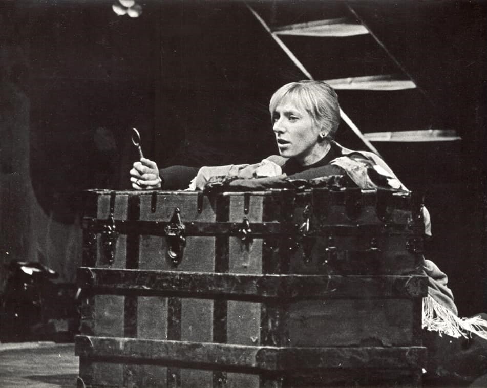 Anda Zaice – Katrīna. A. Ostrovska "Negaisā" (Jaunatnes teātris, rež. Ādolfs Šapiro, 1971) // Foto no E. Smiļģa Teātra muzeja krājuma
